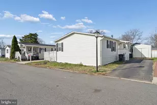 14508 United Dr, Chantilly, VA 20151 - Photo 3