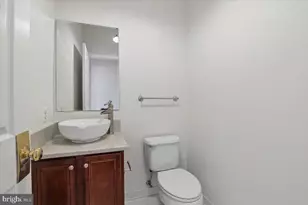 12756 Alder Woods Dr, Fairfax, VA 22033 - Photo 27