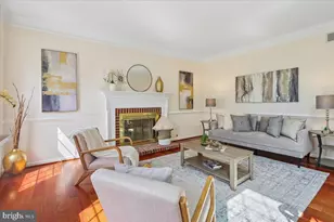 12756 Alder Woods Dr, Fairfax, VA 22033 - Photo 3