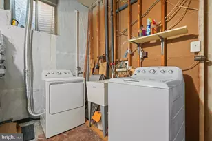 5824 Rexford Dr, Springfield, VA 22152 - Photo 23