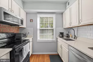 5824 Rexford Dr, Springfield, VA 22152 - Photo 9
