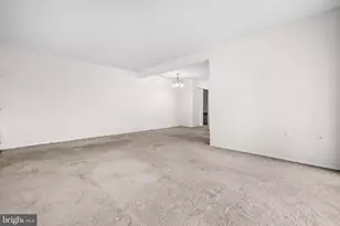 5606 Bloomfield Dr, Alexandria, VA 22312 - Photo 7