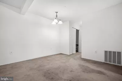 5606 Bloomfield Drive #104, Alexandria, VA 22312 - Photo 9