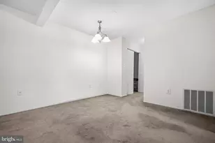 5606 Bloomfield Dr, Alexandria, VA 22312 - Photo 9