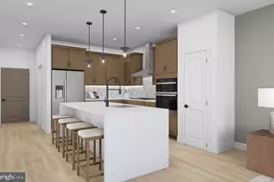 8131 Shining Star Ln, Vienna, VA 22182 - Photo 3