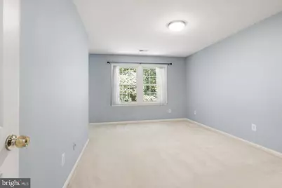 5439 Plymouth Meadows Court, Fairfax, VA 22032 - Photo 7