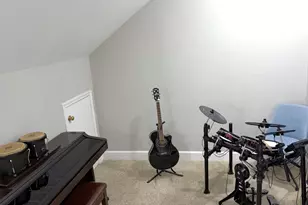 6223 Stonepath Cir, Centreville, VA 20120 - Photo 27