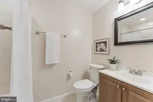 4261 Fox Lake Dr, Fairfax, VA 22033 - Photo 43