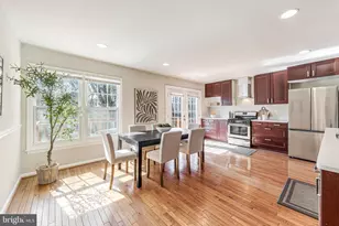 4261 Fox Lake Dr, Fairfax, VA 22033 - Photo 13