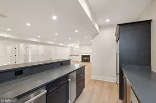 5850 Upton St, McLean, VA 22101 - Photo 85