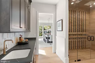 5850 Upton St, McLean, VA 22101 - Photo 23