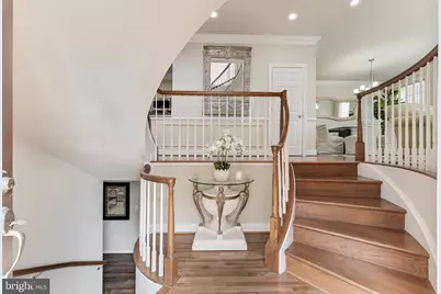 113 Herndon Mill Circle, Herndon, VA 20170 - Photo 3