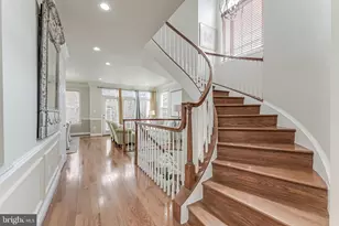 113 Herndon Mill Cir, Herndon, VA 20170 - Photo 5