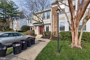 3378 Lakeside View Dr, Falls Church, VA 22041 - Photo 3