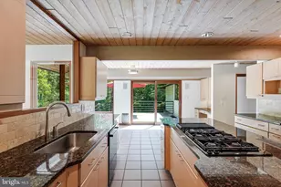 8620 Polk St, McLean, VA 22102 - Photo 39