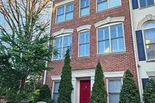 1632 Colonial Hills Dr, McLean, VA 22102 - Photo 3