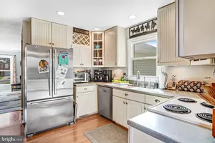 6302 Shiplett Blvd, Burke, VA 22015 - Photo 3