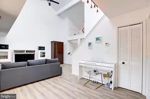 3307 Lakeside View Dr, Falls Church, VA 22041 - Photo 13