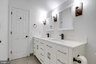 3307 Lakeside View Dr, Falls Church, VA 22041 - Photo 33