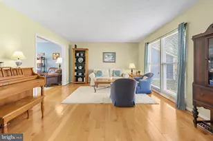 1431 Flynn Ct, Herndon, VA 20170 - Photo 3