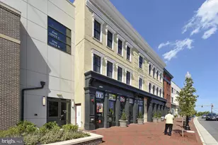 13358 Sherwood Park Ln, Herndon, VA 20171 - Photo 35