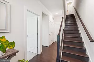 13358 Sherwood Park Ln, Herndon, VA 20171 - Photo 29