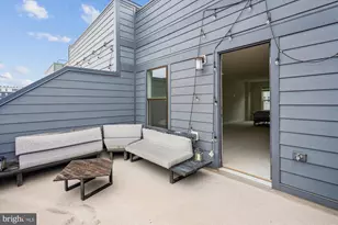 13358 Sherwood Park Ln, Herndon, VA 20171 - Photo 27