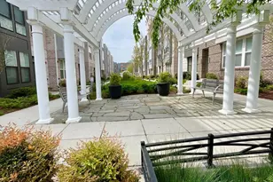 13358 Sherwood Park Ln, Herndon, VA 20171 - Photo 33