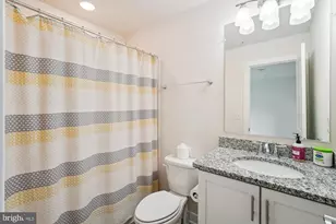 13358 Sherwood Park Ln, Herndon, VA 20171 - Photo 23