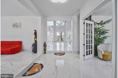 9116 Leesburg Pike, Vienna, VA 22182 - Photo 3