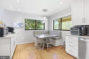 9615 Tinsmith Ln, Burke, VA 22015 - Photo 13