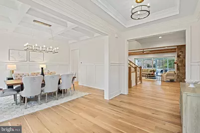 352 Ayr Hill Avenue NE, Vienna, VA 22180 - Photo 5