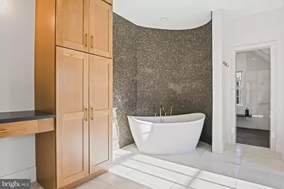 352 Ayr Hill Avenue NE, Vienna, VA 22180 - Photo 39