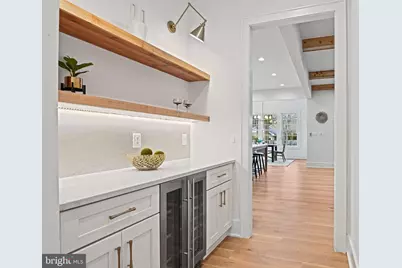 352 Ayr Hill Avenue NE, Vienna, VA 22180 - Photo 9