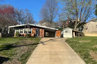 2904 Farmington Dr, Alexandria, VA 22303 - Photo 1