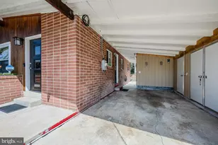 2904 Farmington Dr, Alexandria, VA 22303 - Photo 23