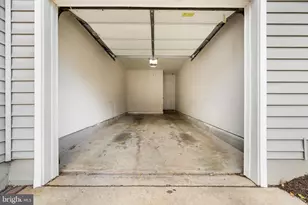 12906 Fair Briar Ln, Fairfax, VA 22033 - Photo 19