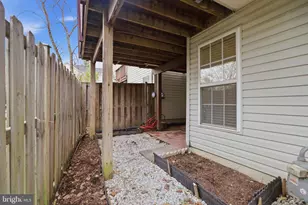 2579 Sutters Mill Dr, Herndon, VA 20171 - Photo 43