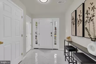 2579 Sutters Mill Dr, Herndon, VA 20171 - Photo 3