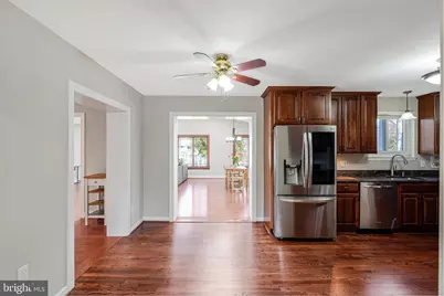 8806 Cromwell Drive, Springfield, VA 22151 - Photo 7