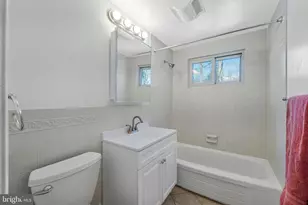 8806 Cromwell Dr, Springfield, VA 22151 - Photo 23