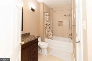 4138 Fountainside Ln, Fairfax, VA 22030 - Photo 13