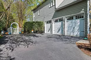 12650 Rose Crest Ct, Fairfax, VA 22033 - Photo 5