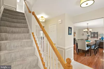 813 Lunenburg Road, Great Falls, VA 22066 - Photo 5