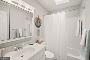 813 Lunenburg Rd, Great Falls, VA 22066 - Photo 61