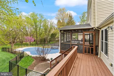 813 Lunenburg Road, Great Falls, VA 22066 - Photo 71