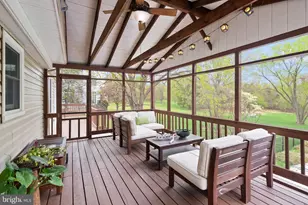 813 Lunenburg Rd, Great Falls, VA 22066 - Photo 69