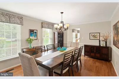 813 Lunenburg Road, Great Falls, VA 22066 - Photo 11