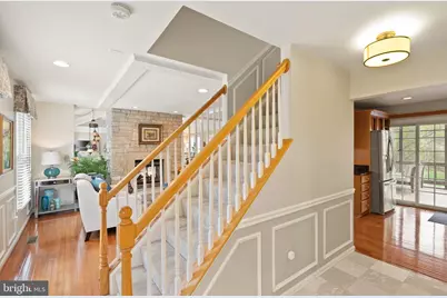813 Lunenburg Road, Great Falls, VA 22066 - Photo 7