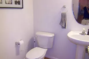 4618 Battenburg Ln, Fairfax, VA 22030 - Photo 7